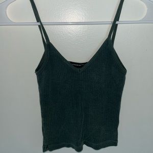 selling this dark green super cute tank top